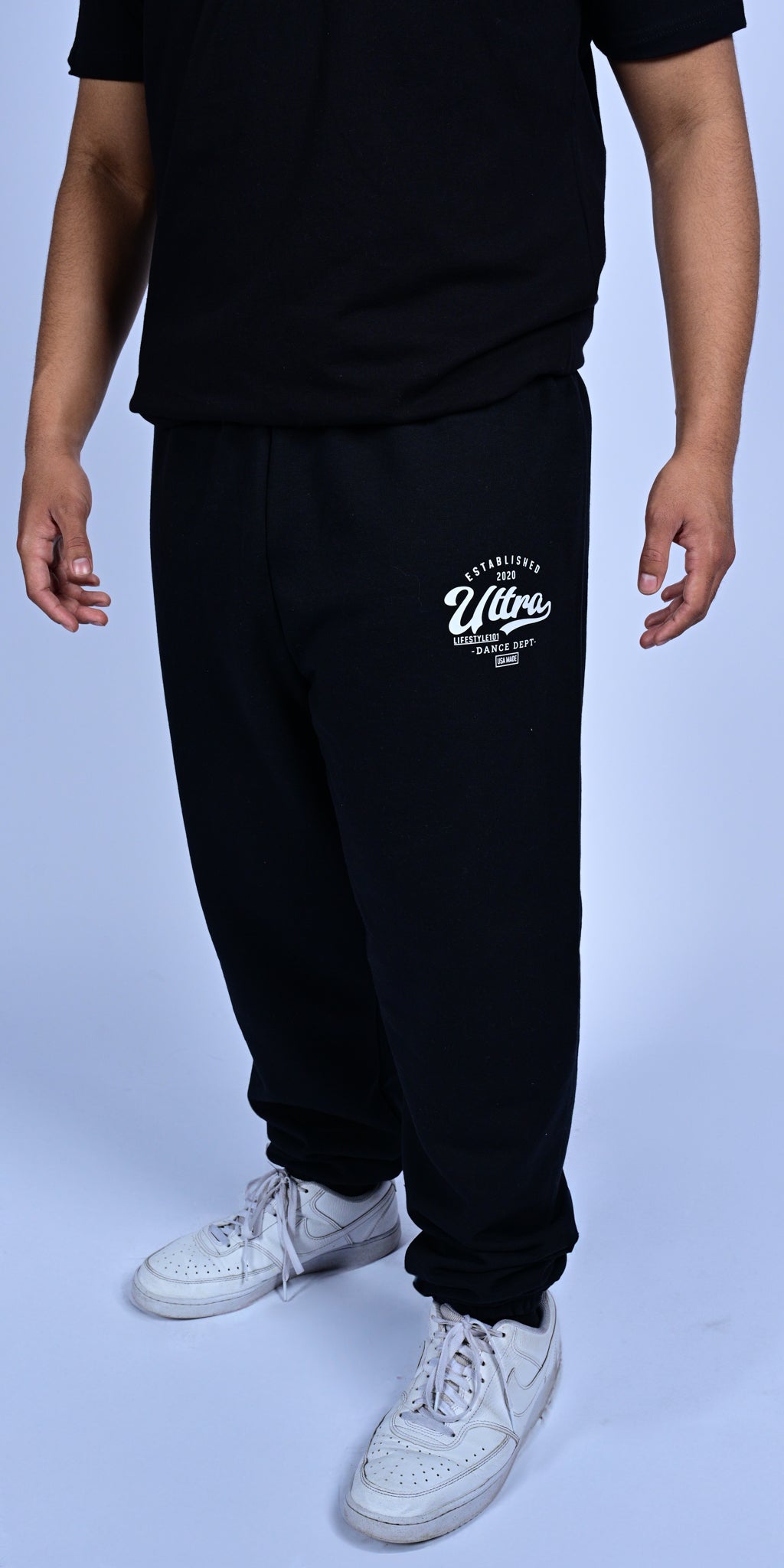 ULTRA VINTAGE BLACK SWEATS